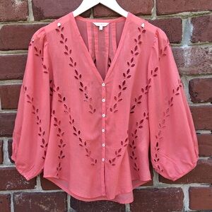 Lucky Brand woman’s pink blouse